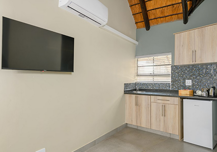 3 3