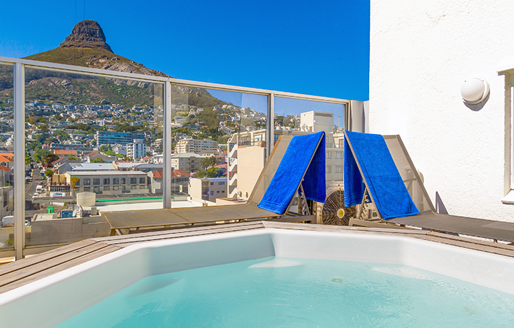 Super-Luxury-Jacuzzi-5