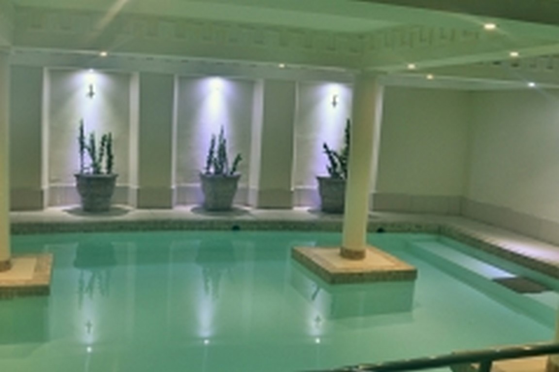 avalon INDOOR-POOL (resized)