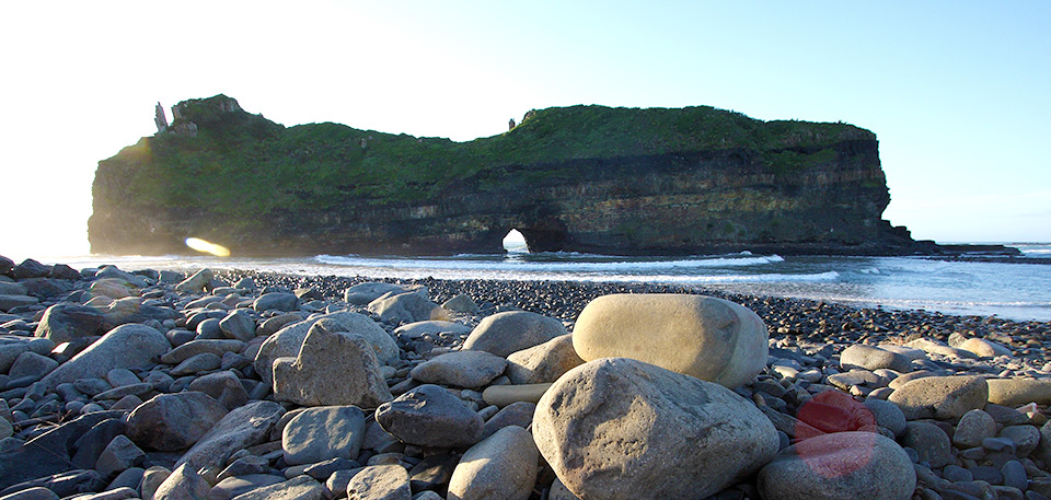 Hole-in-the-Wall-1-D960